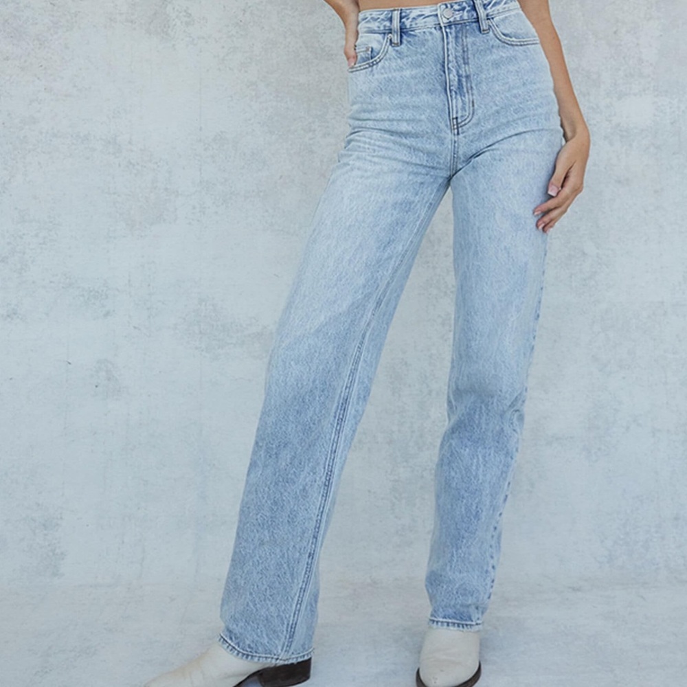 Packing straight leg mom jeans Size 29 BRAND NEW